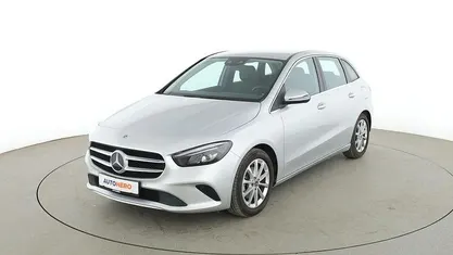 Gebraucht Mercedes B200 Progressive 163 PS (119 kW) 2020 Grau Van / Kleinbus