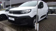 Weiß (kaolin weiß) Gebraucht 2024 Opel Combo Van / Kleinbus | 22.900 € (Etwas zu teuer)