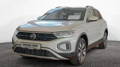 Silber / Gebraucht 2024 VW T-Roc Move SUV | 25.950 € (Fairer Preis)