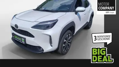 Gebraucht Toyota Yaris Cross 92 PS (67 kW) 2024 Weiß SUV