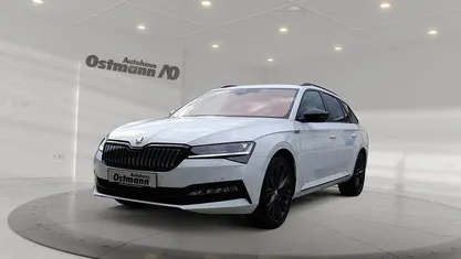 Weiß Gebraucht 2021 Skoda Superb SportLine Kombi | 24.770 € (Superpreis)
