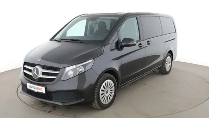 Gebraucht Mercedes V220 163 PS (119 kW) 2022 Grau Van / Kleinbus