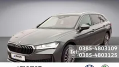 Grau Gebraucht 2025 Skoda Superb LAURIN & KLEMENT Kombi | 44.990 € (Guter Preis)