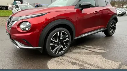 Neu Nissan Juke 143 PS (105 kW) 2025 Yau  reddish orange/ black SUV