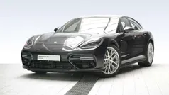 Vulkangraumetallic Gebraucht 2017 Porsche Panamera Turbo Limousine | 71.700 € (Superpreis)