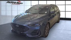 Chromablau (metallic) Gebraucht 2023 Ford Focus ST-Line Kombi | 27.400 € (Fairer Preis)