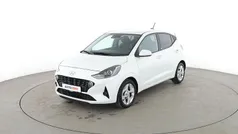 Weiß Gebraucht 2021 Hyundai i10 Edition 30 Kleinwagen | 13.320 € (Fairer Preis)