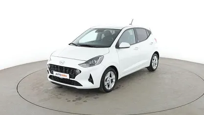 Weiß Gebraucht 2021 Hyundai i10 Edition 30 Kleinwagen | 11.700 € (Fairer Preis)