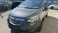 Grau Gebraucht 2010 Opel Meriva Innovation Van / Kleinbus | 2.200 € (Fairer Preis)