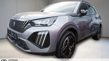 Silber Gebraucht 2023 Peugeot 2008 Allure SUV | 21.490 € (Guter Preis)