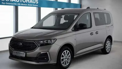 Gebraucht Ford Tourneo Connect Titanium 102 PS (75 kW) 2024 Silber Van / Kleinbus