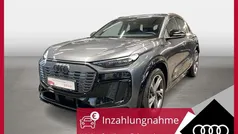 Grau Gebraucht 2025 Audi Q6 e-tron Sport SUV | 60.920 € (Guter Preis)