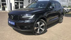 Schwarz Gebraucht 2024 Volvo XC40 Plus SUV | 37.460 € (Fairer Preis)