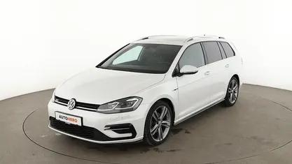 Weiß Gebraucht 2018 VW Golf VII Highline Kombi | 18.310 € (Fairer Preis)