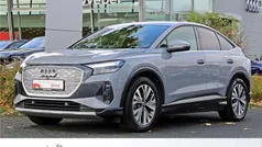 Grau Gebraucht 2022 Audi Q4 Sportback e-tron Ambiente SUV | 29.890 € (Fairer Preis)