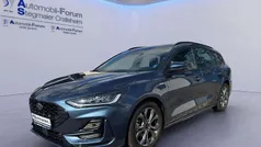 Chromablau metallic Gebraucht 2024 Ford Focus ST-Line Kombi | 23.890 € (Guter Preis)