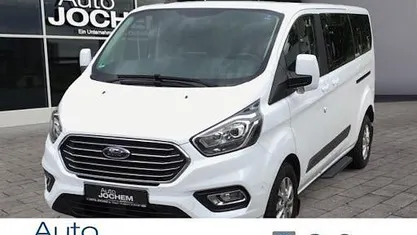 Weiß Gebraucht 2022 Ford Tourneo Trend Kombi | 36.990 € (Fairer Preis)