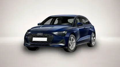 Gebraucht Audi A3 Ambiente 150 PS (110 kW) 2025 Navarrablau metallic Limousine