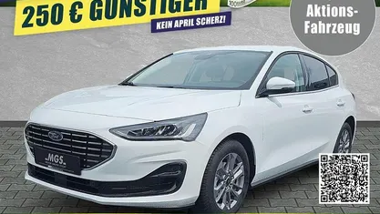Neu Ford Focus Titanium 155 PS (114 kW) 2025 Frozen white Limousine
