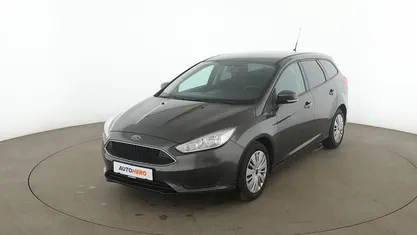 Gebraucht Ford Focus Trend 101 PS (74 kW) 2015 Grau Kombi