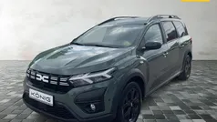 Grau Gebraucht 2023 Dacia Jogger Extreme Van / Kleinbus | 23.999 € (Fairer Preis)
