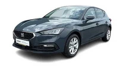 Blau Gebraucht 2025 Seat Leon Limousine | 23.950 € (Fairer Preis)