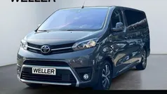 Grau Gebraucht 2023 Toyota Proace Verso Team Kombi | 40.990 € (Fairer Preis)