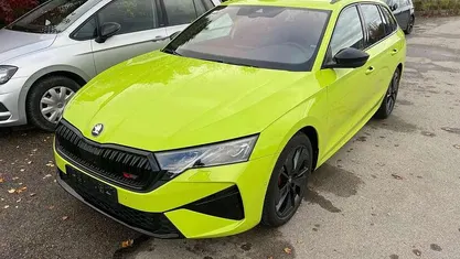 Gebraucht 2025 Skoda Octavia RS Kombi | 40.900 € (Guter Preis)