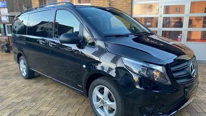 Schwarz Gebraucht 2021 Mercedes Vito Van | 36.490 € (Fairer Preis)