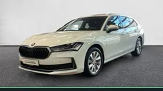 Purity weiss (weiß) Gebraucht 2024 Skoda Superb Selection Kombi | 31.950 € (Fairer Preis)