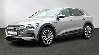 Gebraucht Audi e-tron Ambiente 230 kW (313 PS) 2022 Taifungrau SUV