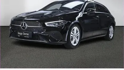 Unilack nachtschwarz Gebraucht 2024 Mercedes CLA180 Shooting Brake Progressive Kombi | 28.480 € (Fairer Preis)