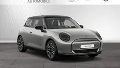 Melting silver iii Gebraucht 2024 Mini Cooper Kleinwagen | 30.888 € (Fairer Preis)