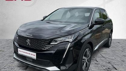 Używany Peugeot 3008 Allure 131 KM (96 kW) 2021 Czarny SUV