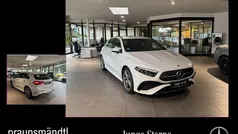 Weiß Gebraucht 2024 Mercedes A200 AMG Limousine | 33.490 € (Fairer Preis)