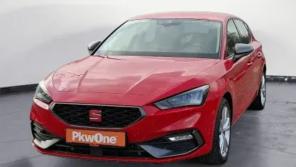 Używany Seat Leon FR 204 KM (150 kW) 2021 Czerwony Sedan/Limuzyna