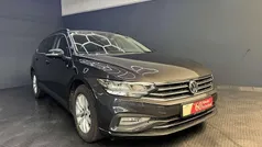 Grau Gebraucht 2020 VW Passat Business Kombi | 16.900 € (Fairer Preis)