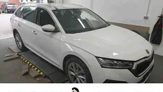 Weiss Gebraucht 2023 Skoda Octavia Style Kombi | 19.977 € (Fairer Preis)