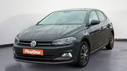 Gebraucht VW Polo Comfortline 65 PS (47 kW) 2018 Grau Kleinwagen