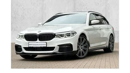 Alpinweiß iii Gebraucht 2018 BMW 540 M Sport Kombi | 32.480 € (Fairer Preis)
