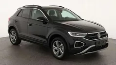 Indiumgrau metallic Neu 2025 VW T-Roc Life SUV | 33.045 € (Superpreis)