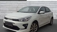 (ud) schneeweiss Gebraucht 2022 Kia Rio Vision Limousine | 13.490 € (Fairer Preis)
