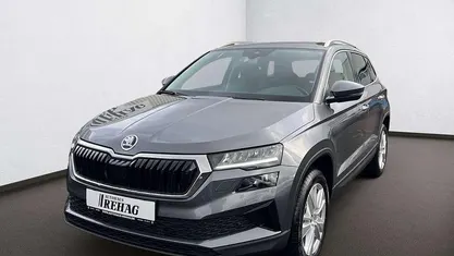 Grau Neu 2025 Skoda Karoq Selection SUV | 33.495 € (Guter Preis)