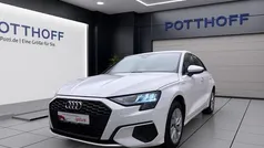 Weiss Gebraucht 2021 Audi A3 Sportback e-tron Design Limousine | 22.450 € (Fairer Preis)
