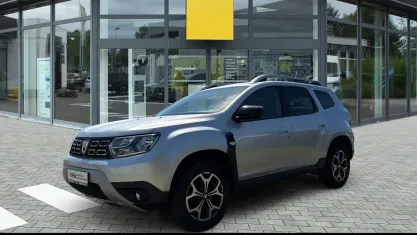 Gebraucht Dacia Duster Celebration 131 PS (96 kW) 2021 Grau SUV