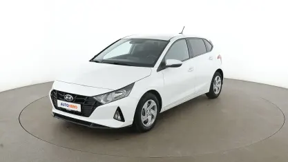 Gebraucht Hyundai i20 Select 84 PS (61 kW) 2022 Weiß Kleinwagen