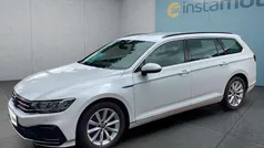 Weiß Gebraucht 2022 VW Passat GTE Kombi | 24.399 € (Superpreis)