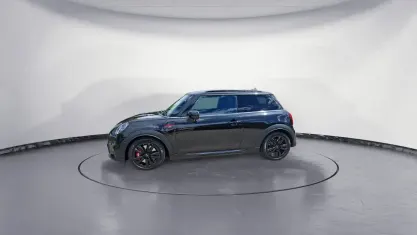 Gebraucht Mini John Cooper Works 231 PS (169 kW) 2023 Schwarz Kleinwagen