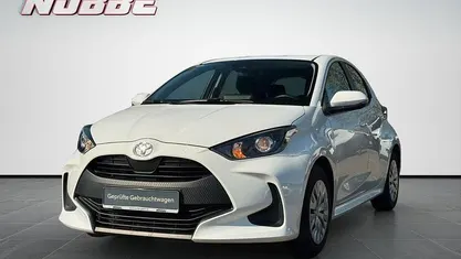Second-hand Toyota Yaris Comfort 72 CP (52 kW) 2023 Alb Hatchback