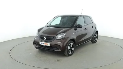 Begagnad Smart ForFour 2017 Svart Halvkombi